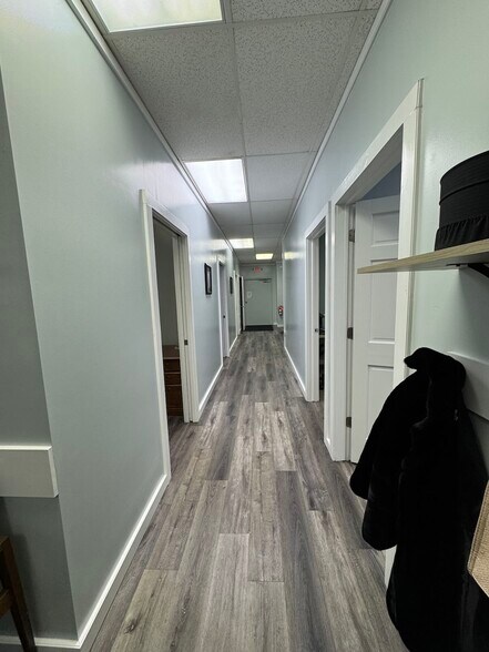 More Photos Of 15065 Kinsman Rd, Middlefield Storefront Retail Office For Lease