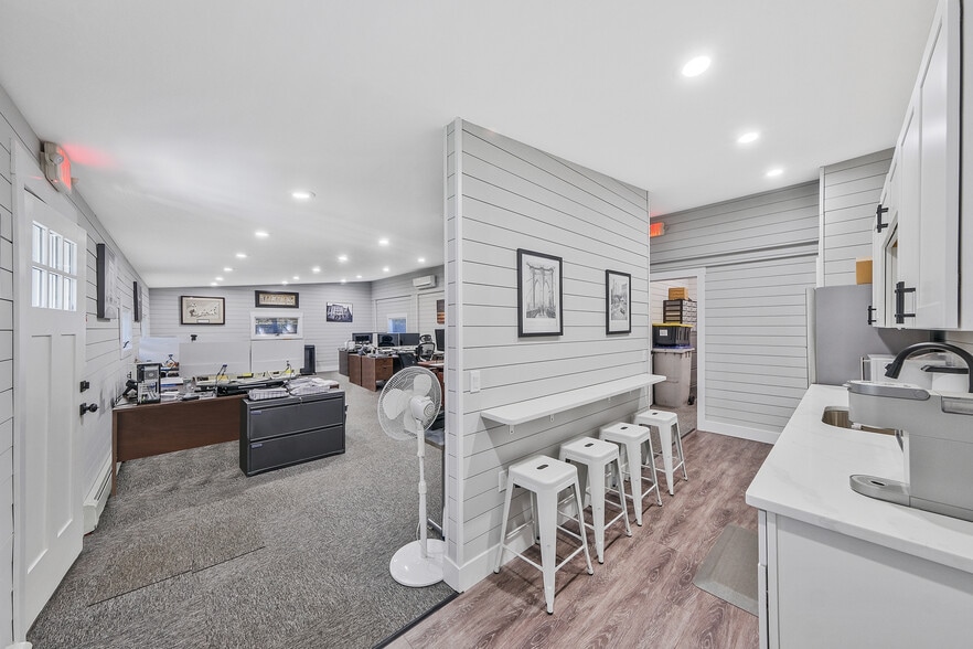 More Photos Of 14-18 Third E Ldl St, Patchogue Flex For Sale