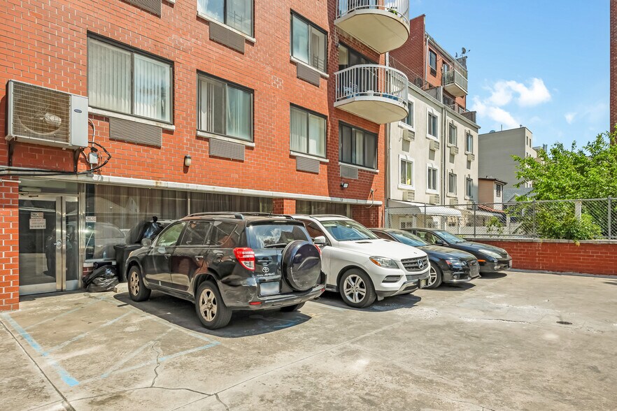 More Photos Of 87-26 175th St, Jamaica Apartments For Sale