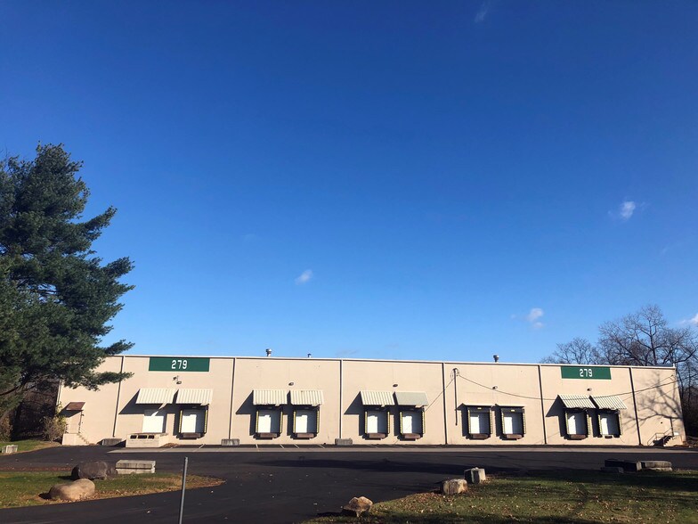 More Photos Of 279 Canal Rd, Fairless Hills Warehouse For Lease