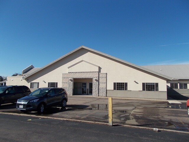 More Photos Of 2001 S Central Ave, Marshfield Storefront Retail Office For Lease