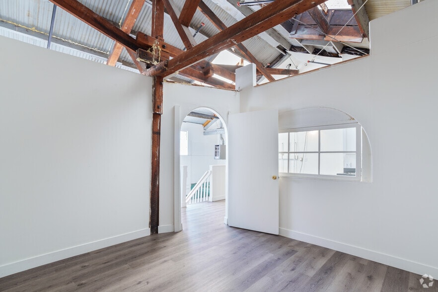 More Photos Of 4401 San Leandro St, Oakland Apartments For Sale