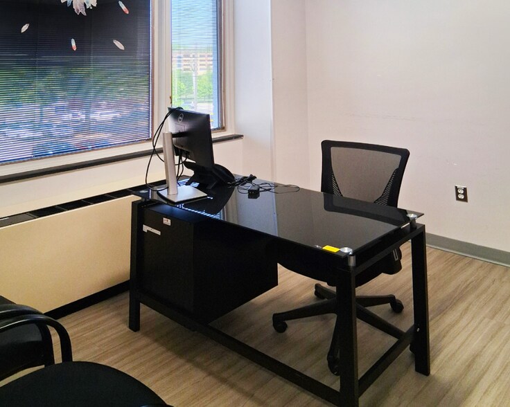 More Photos Of 3299 Woodburn Rd, Annandale Medical For Lease