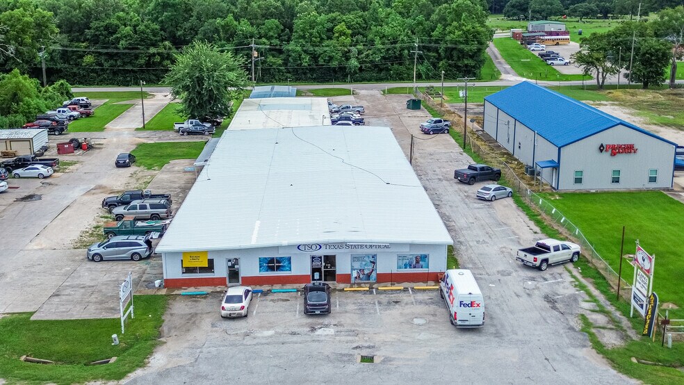 Primary Photo Of 2718-2720 N Main St, Liberty Storefront Retail Office For Sale