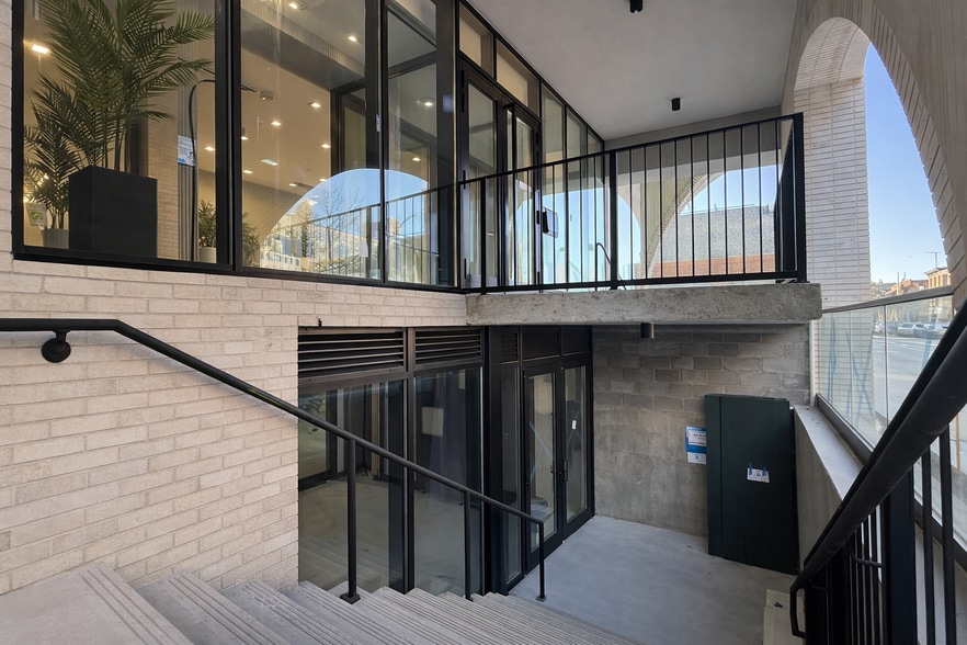 More Photos Of 335 Bond St, Brooklyn Apartments For Lease