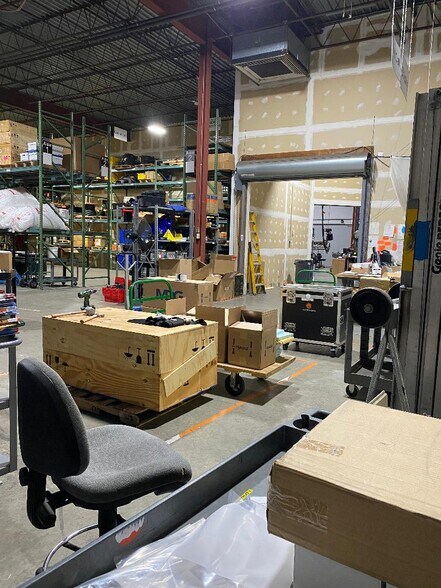 More Photos Of 108-122 John St, Hackensack Warehouse For Lease