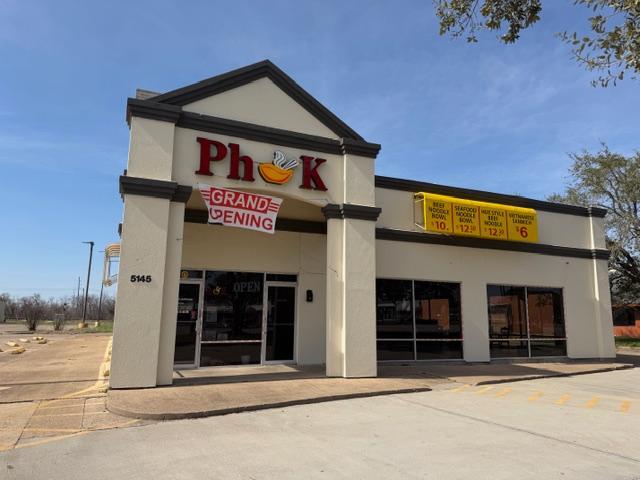 Primary Photo Of 5145 Avenue H, Rosenberg Restaurant For Lease