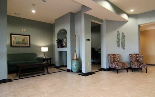 More Photos Of 100 Fm 147, Marlin Hotel For Sale