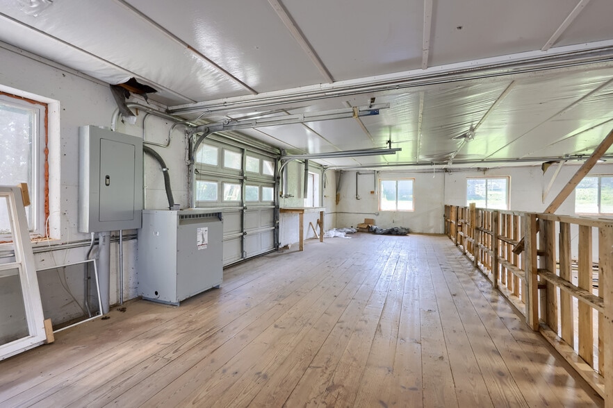 More Photos Of 197 Pencroft Dr N, Holtwood Industrial For Sale