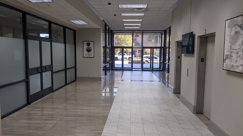 More Photos Of 777 Gloucester St, Brunswick Office For Lease