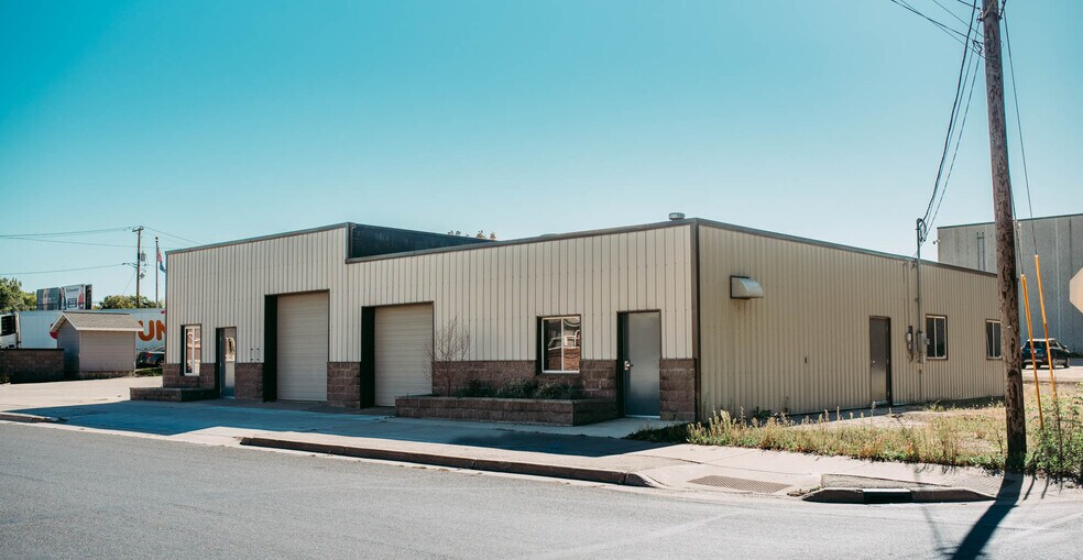 More Photos Of 1102 Island St, La Crosse Industrial For Sale