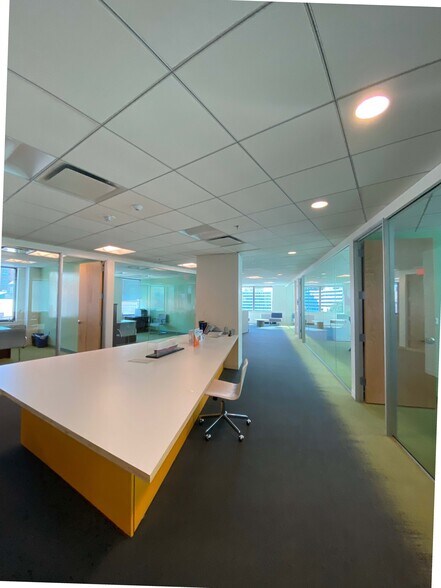 More Photos Of 1201 15th St NW, Washington Office For Lease