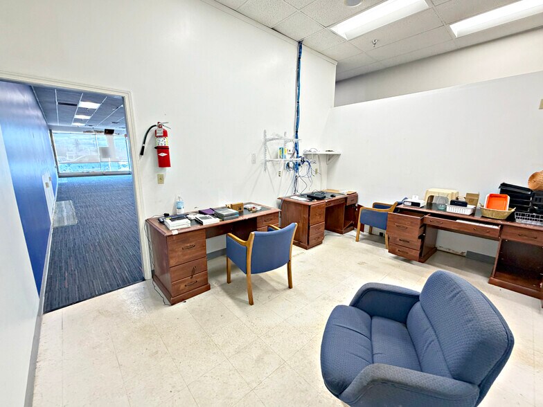 More Photos Of 609-709 Broadway St, Bangor Unknown For Lease