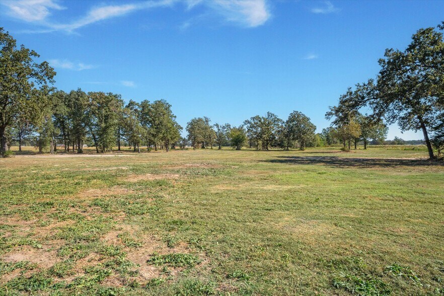 More Photos Of 806 County Road 2918, Alba Land For Sale