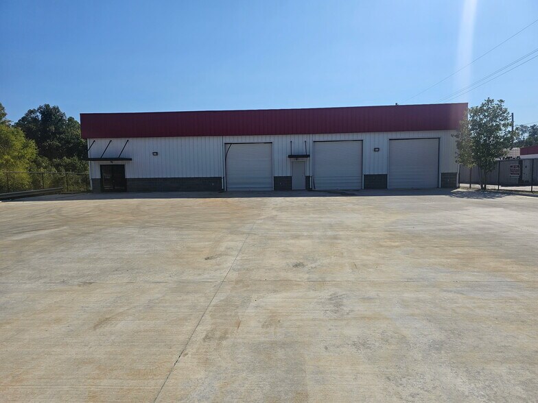 Primary Photo Of 2740 Old Austin Peay Hwy, Memphis Industrial For Lease