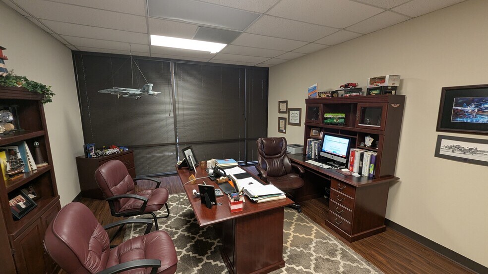 More Photos Of 13650 T I Blvd, Dallas Showroom For Lease