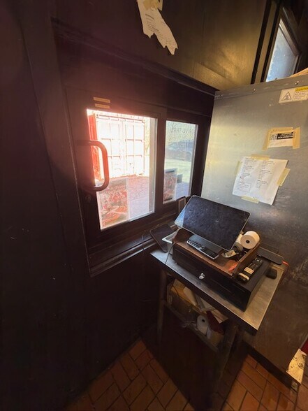 More Photos Of 1256 Columbus Rd, Granville Restaurant For Sale