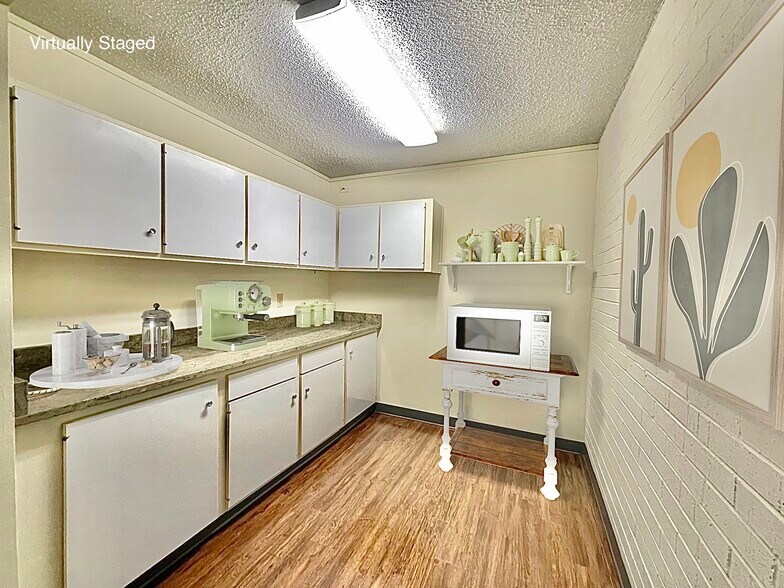 More Photos Of 710-724 Buffalo St, Corpus Christi Office For Lease