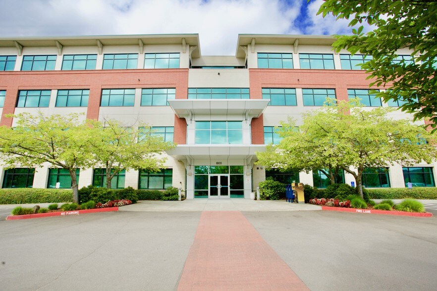 More Photos Of 1800 Blankenship Rd, West Linn Unknown For Lease