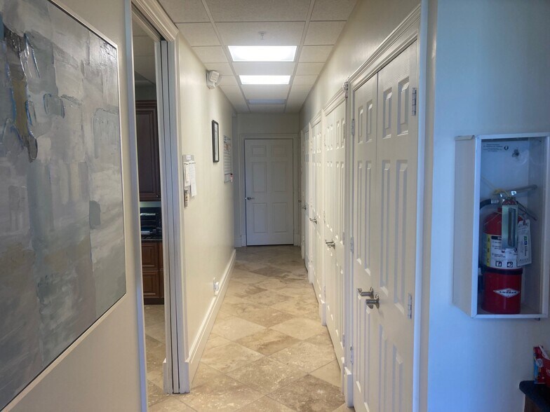 More Photos Of 1857 San Marco Rd, Marco Island Office Residential For Sale