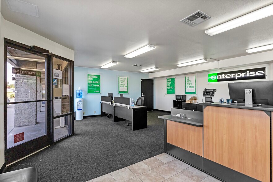 More Photos Of 410 W J St, Tehachapi Light Manufacturing For Sale