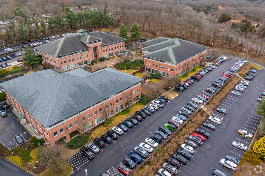 More Photos Of 300 Centerville Rd, Warwick Office For Lease