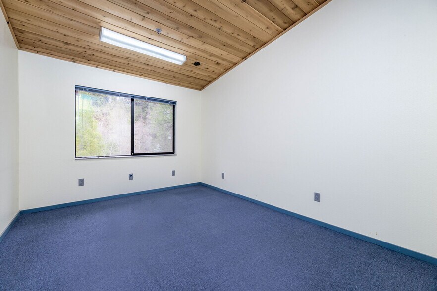 More Photos Of 870 Gold Flat Rd, Nevada City Research And Development For Sale