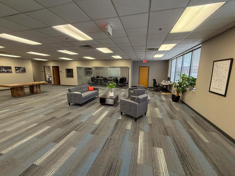 More Photos Of 3555 9th St NW, Rochester Light Manufacturing For Lease