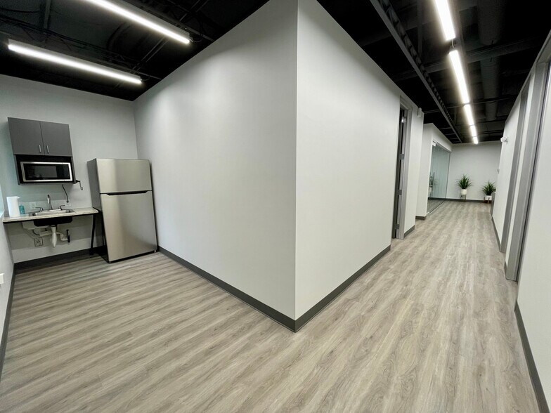 More Photos Of 740 N Price Rd, Buford Office For Lease