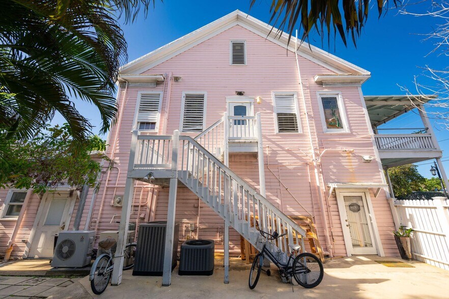 More Photos Of 1018 Truman Ave, Key West Flex For Sale