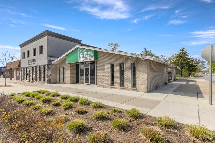 More Photos Of 17600 W Warren Ave, Detroit Office For Lease