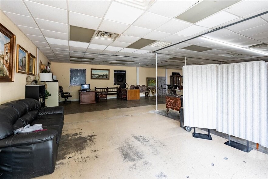 More Photos Of 12969 W Hardy Rd, Houston Warehouse For Sale