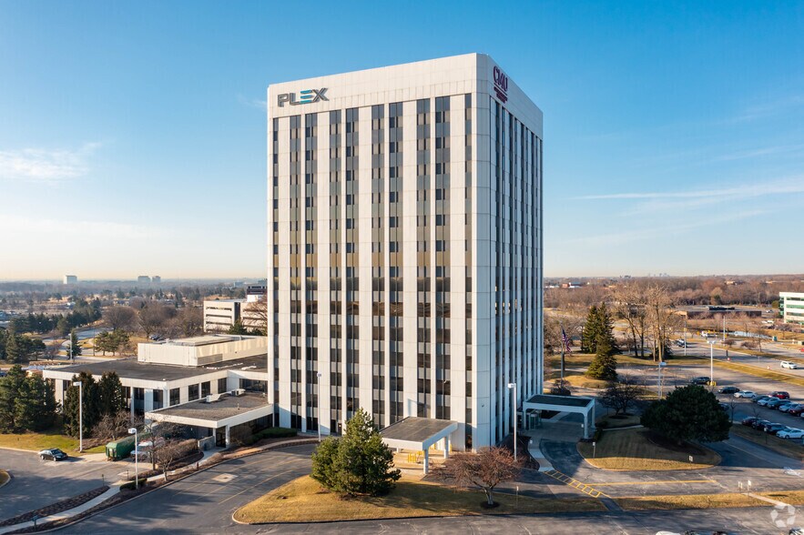 More Photos Of 900 Tower Dr, Troy Office For Lease