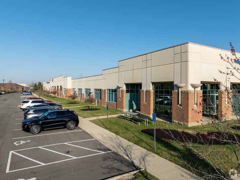More Photos Of 7288-7312 Central Parke Blvd, Mason Office For Lease