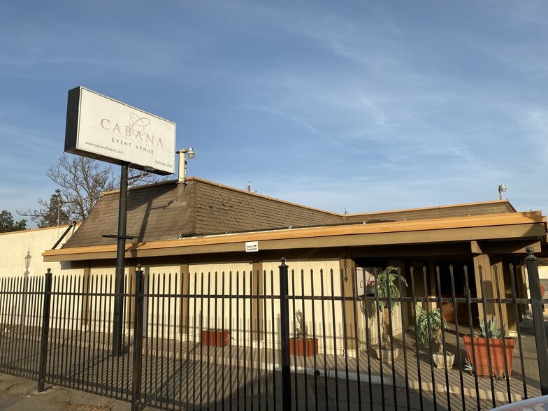 More Photos Of 2814 N Maroa Ave, Fresno General Retail For Sale