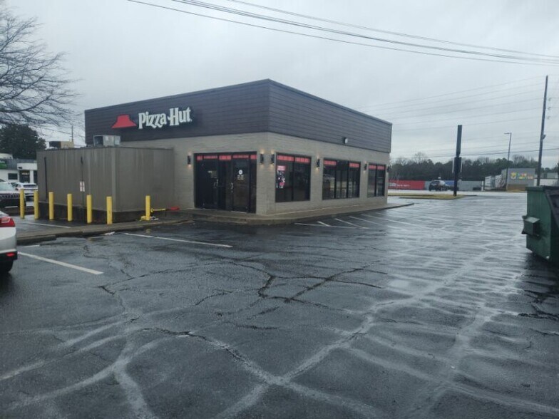 More Photos Of 1416-1424 Roswell Rd, Marietta Storefront For Sale