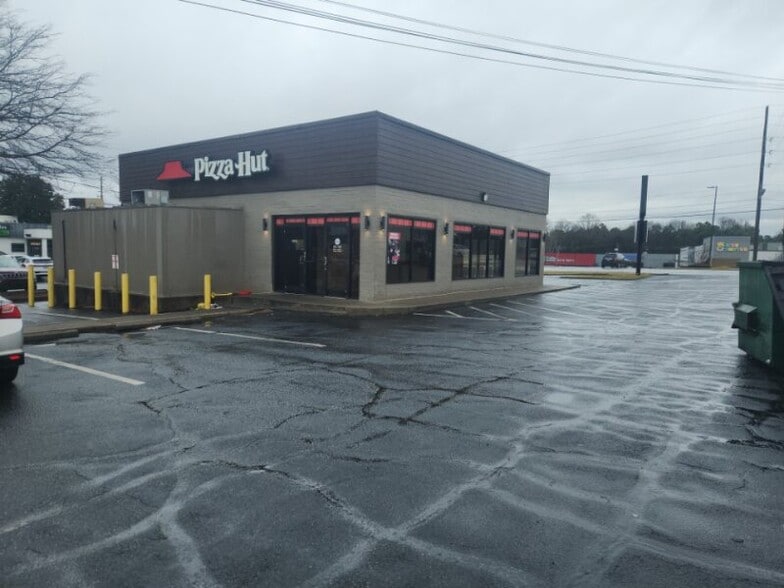 More Photos Of 1416-1424 Roswell Rd, Marietta Storefront For Lease