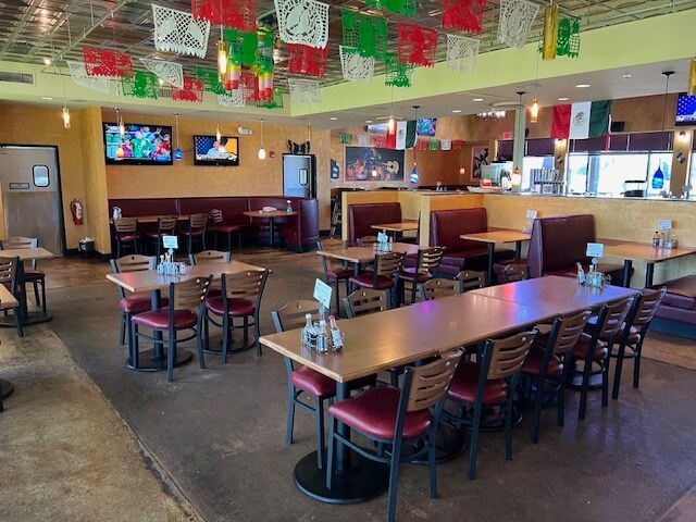 More Photos Of 4255 W Frontage Rd, Owatonna Restaurant For Sale