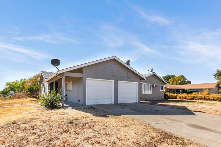 More Photos Of 7656 23rd St, Sacramento Multifamily For Sale