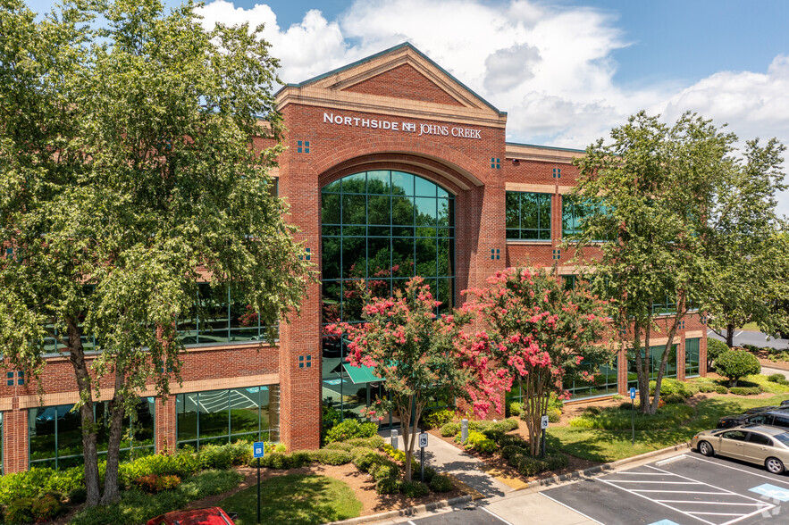 Primary Photo Of 3890 Johns Creek Pky, Suwanee Medical For Lease