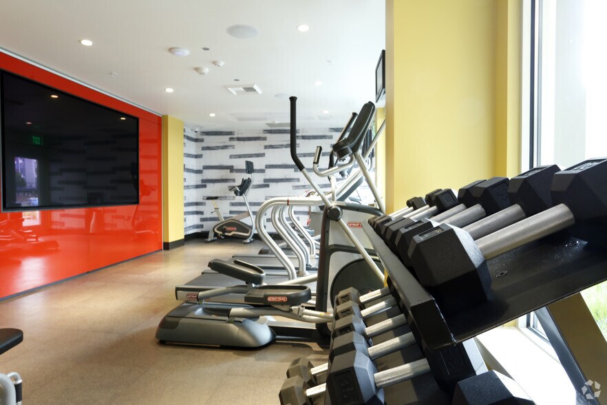 More Photos Of 2020 E Madison St, Seattle Apartments For Lease