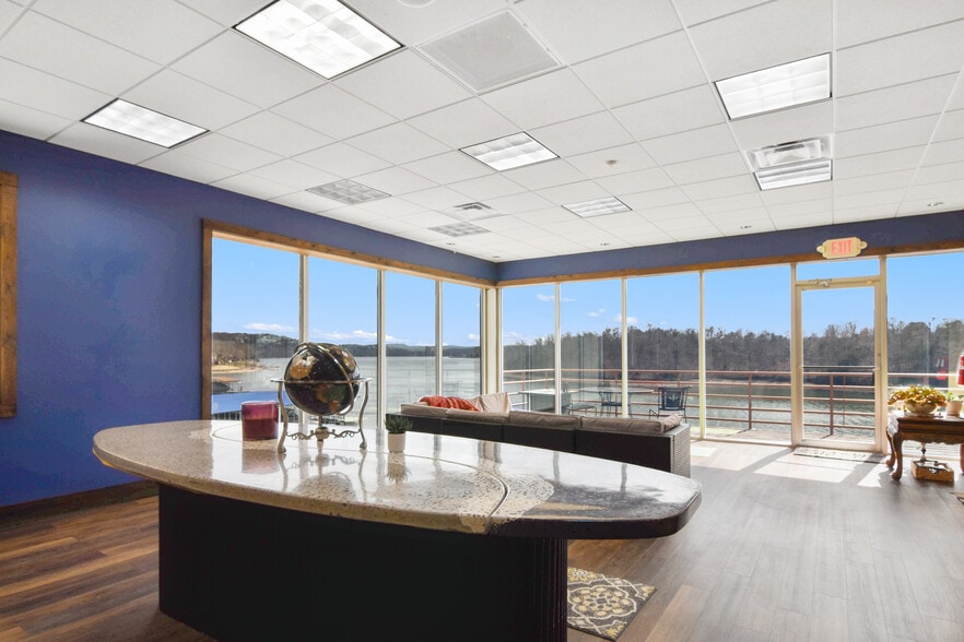 More Photos Of 6550 Pelican Dr, Osage Beach Marina For Sale