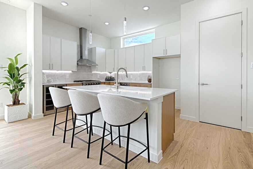 More Photos Of 4739 Gretna St, Dallas Apartments For Sale