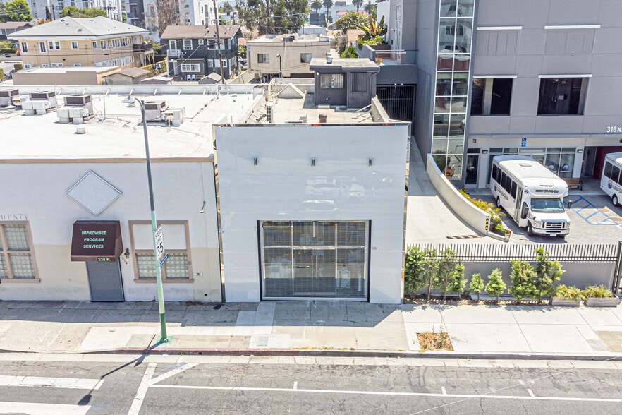 More Photos Of 330 N Western Ave, Los Angeles Storefront Retail Office For Lease