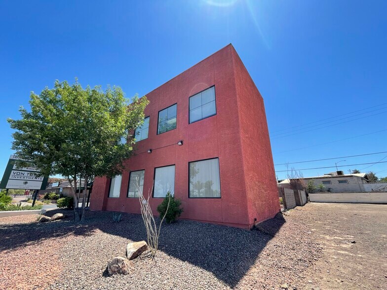 More Photos Of 309 W Lake Mead Pky, Henderson Loft Creative Space For Lease