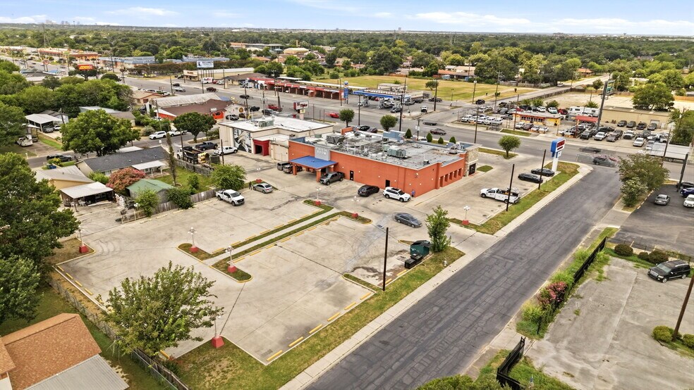 More Photos Of 4946 Rigsby Ave, San Antonio Restaurant For Sale