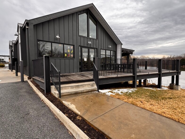 More Photos Of 26 Buck Dr, Ruckersville Office For Lease