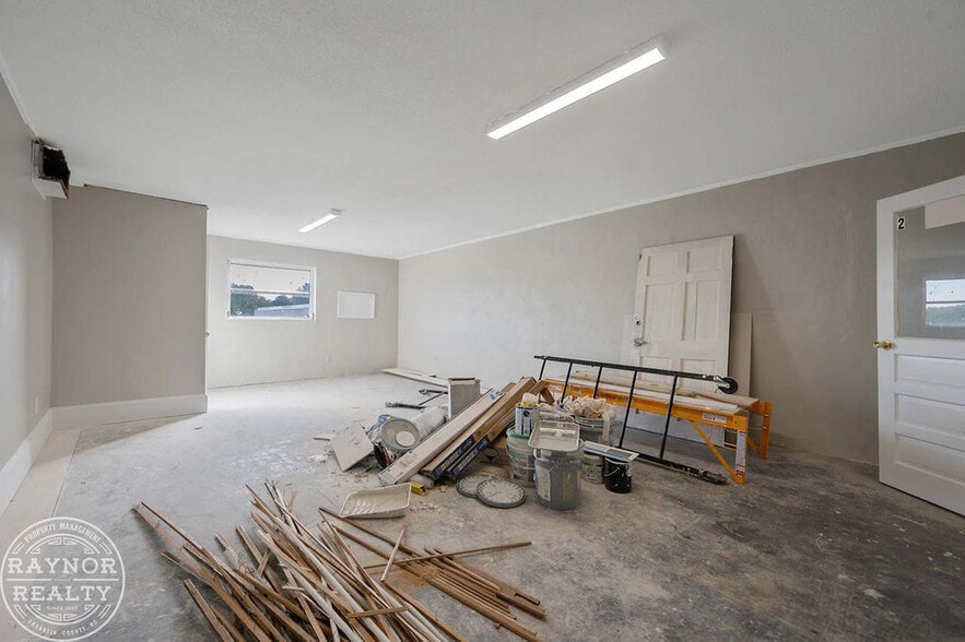 More Photos Of 608-620 Bickett Blvd, Louisburg Storefront For Lease