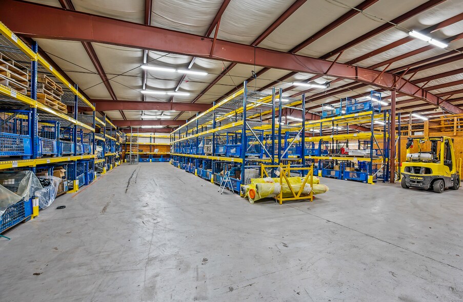 More Photos Of 1242 13th St SW, Hickory Manufacturing For Sale