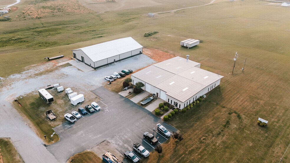 More Photos Of 4900 Highway 98 E, Comer Warehouse For Sale